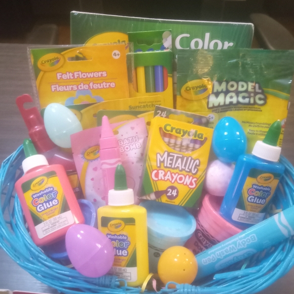 Kids Crayola Easter Basket - Picture 12 of 15